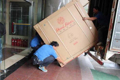 大化钢琴贵重工艺品无忧运